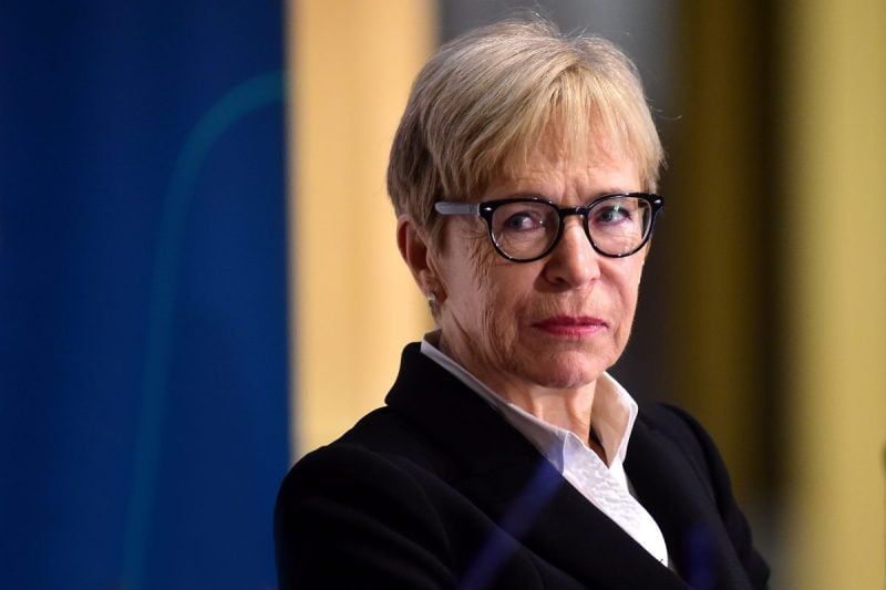 pierpi13's tweet photo. "Una società si risana con dei modelli e con il rispetto delle regole. Da noi manca sia l'uno che l'altro".
Milena Gabanelli https://t.co/jVZXDgw8dQ