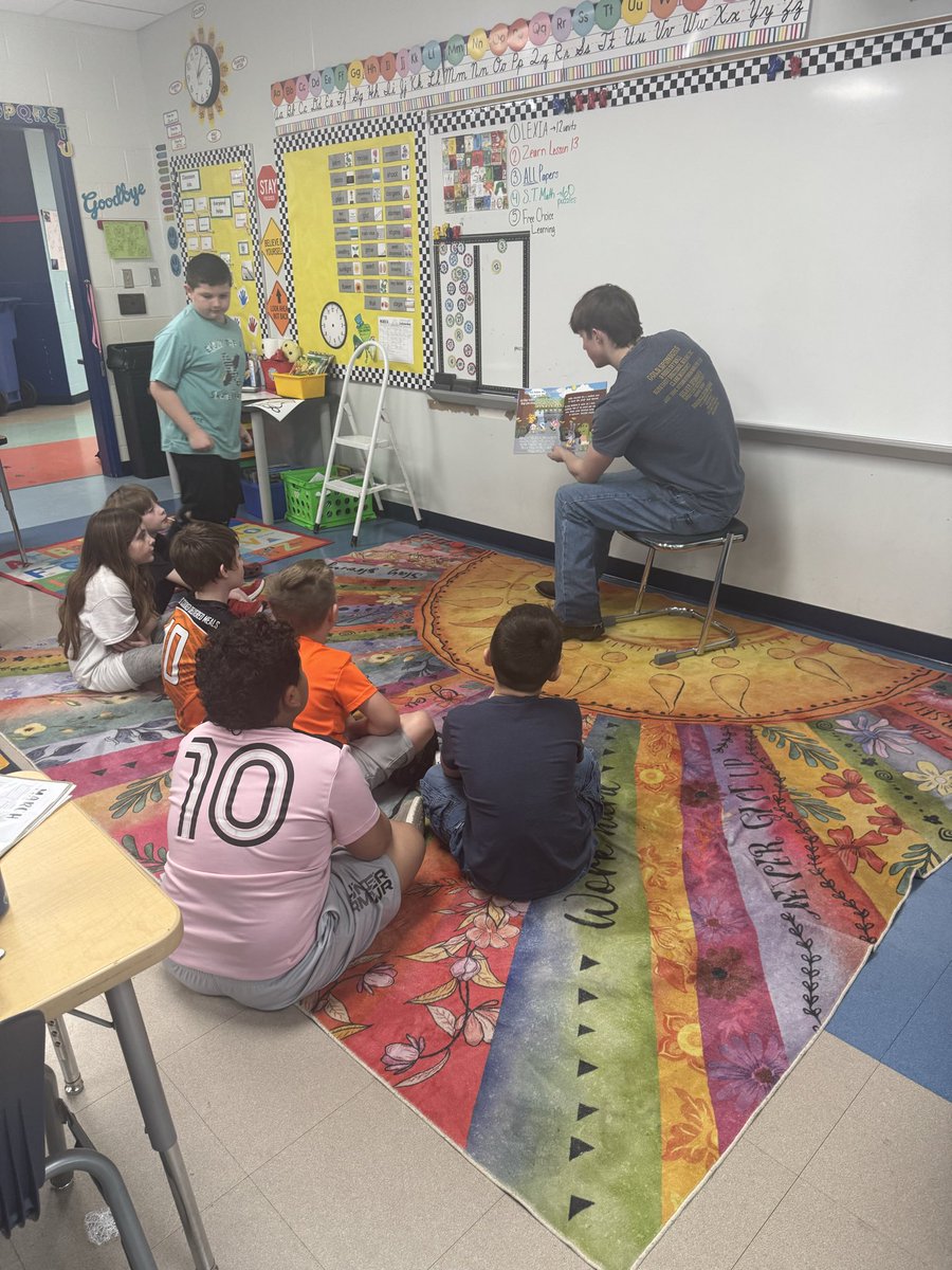 LHSVarsityLClub tweet media