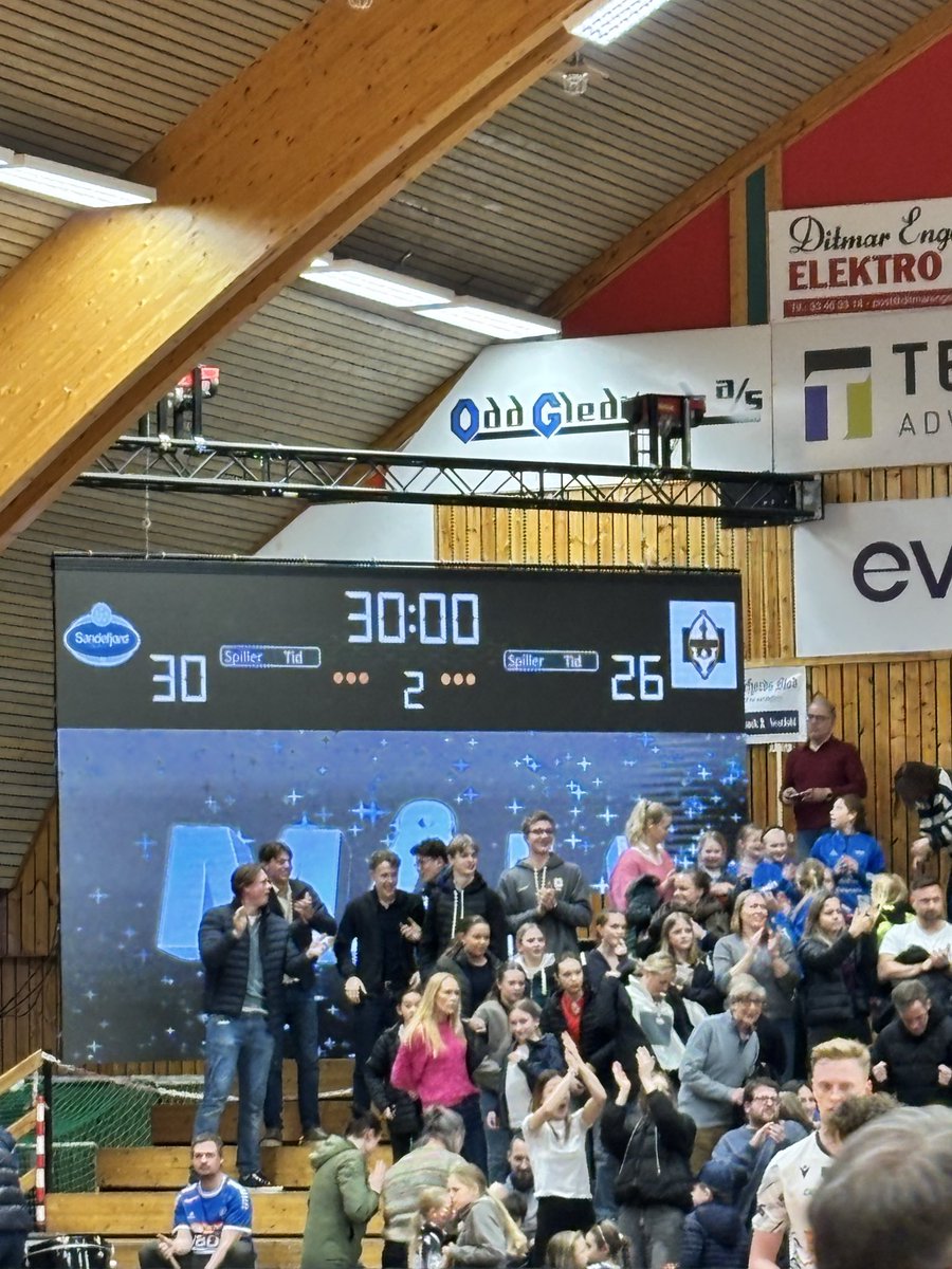 Sandefjord best i byen i kveld. Bra kok i Jotunhallen.