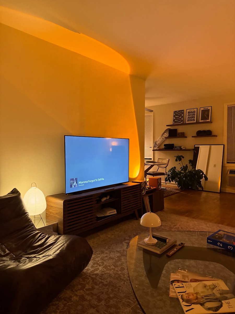 interiorsuckerr's tweet photo. https://t.co/Op2Sa0MRNv