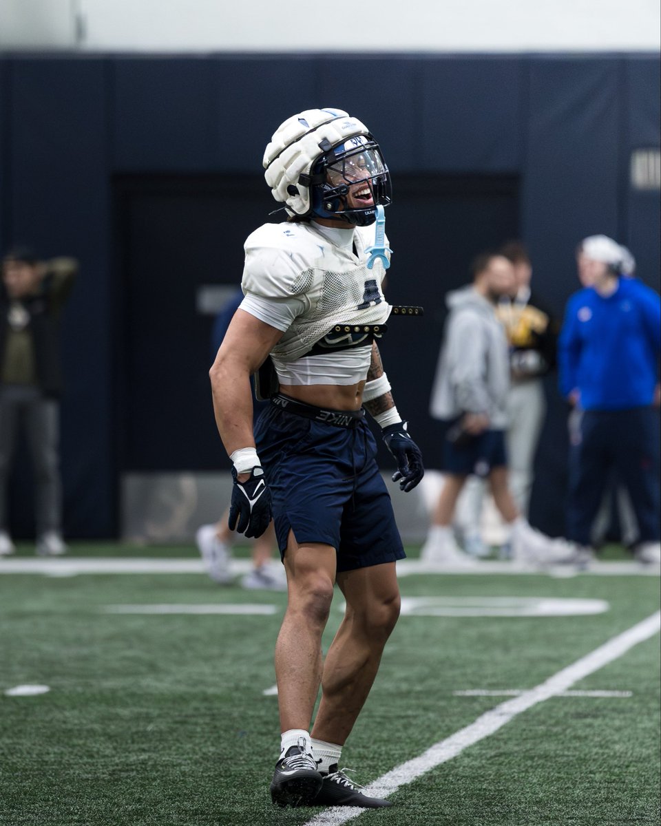 UConn Football tweet media