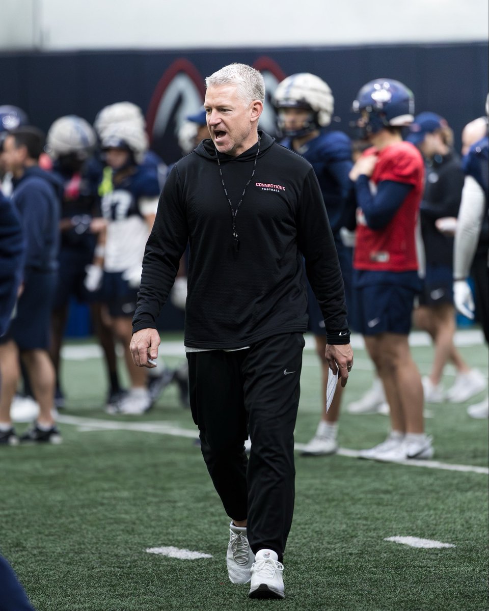 UConn Football tweet media