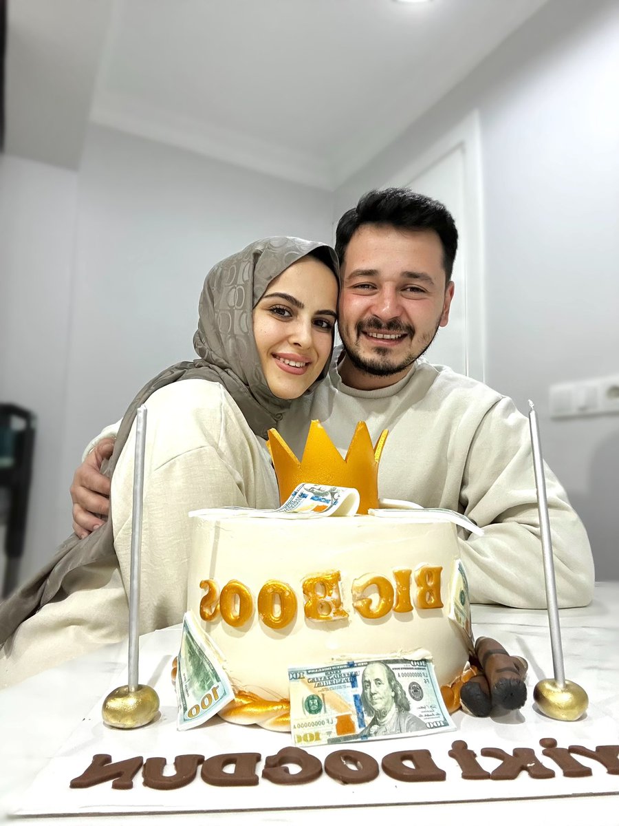 SevvalYayaa's tweet photo. İyikii sennn kocamm..✨💛 https://t.co/nBtoe5qOWv