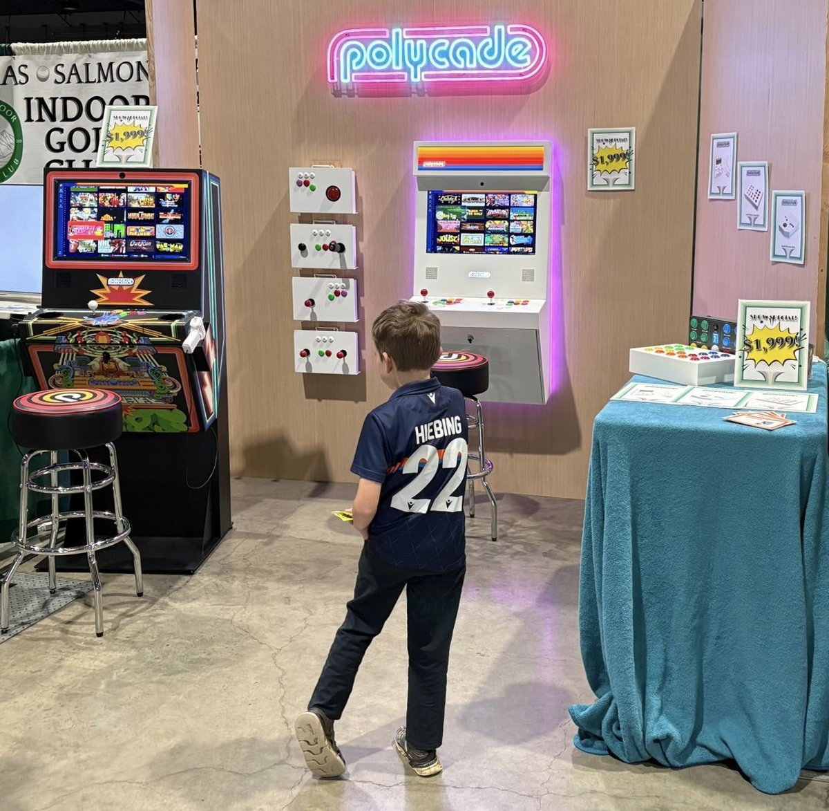 Polycade tweet media