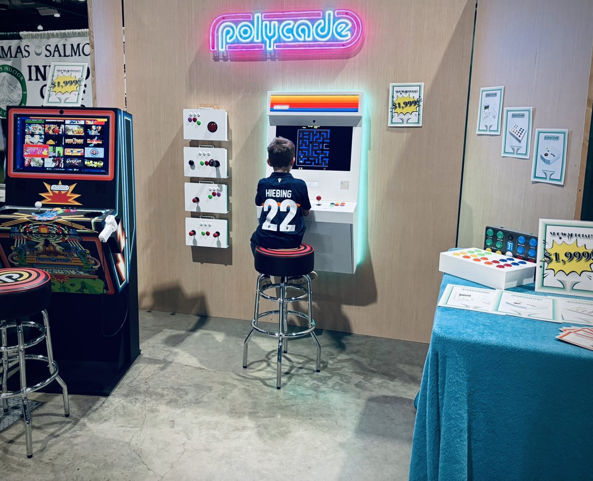 Polycade tweet media