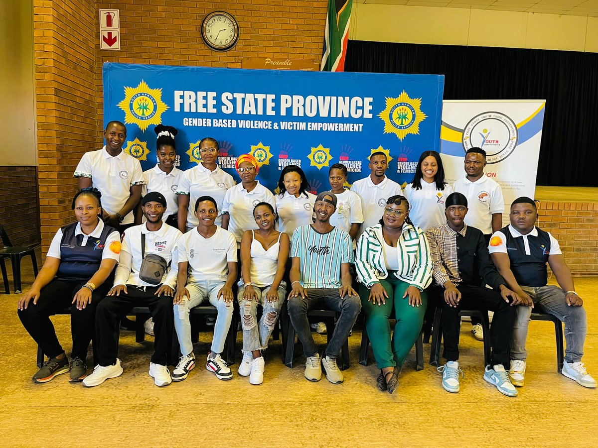 SAPoliceService's tweet photo. #sapsFS Thabo Mofutsanyana District held Youth Crime Prevention elections on 11/03. Newly elected youth leaders were welcomed and encouraged to be disciplined, responsible, and active in fighting youth crime. #YouthCrimePrevention #CommunitySafety #SAPS SG

https://t.co/Me2FvfXEYT