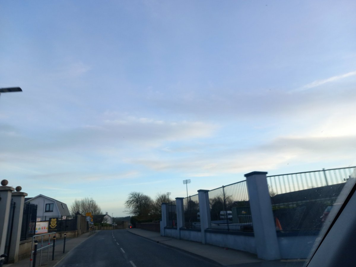 djtgoodie's tweet image. Must be gearing up for bad weather very soon across Ireland...
#Geoengineering #WeatherModification #WeatherWarfare #DimTheSun #ChemicalSkies