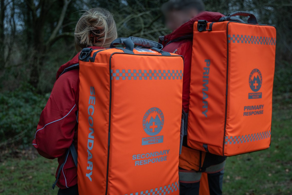 OHProducts's tweet photo. Excited to share recent pics of custom response bags for @newsar! 🎒 Designed to keep essential gear organised for quick deployment during emergencies. Grateful for the vital work they do in North East Wales! 🙏 #SearchAndRescue #EmergencyServices #BespokeSolutions https://t.co/X30vgoROSg
