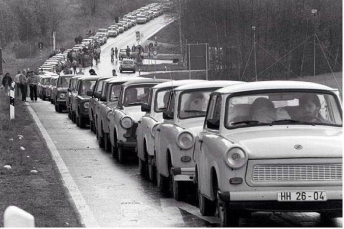 Prof. Frank McDonough tweet media