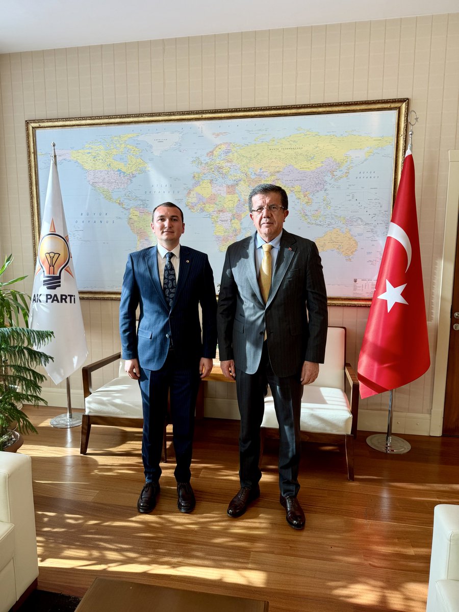 bekircakir20's tweet photo. AK Parti Genel Başkan Yardımcımız Sn. Nihat Zeybekci’yi AK Parti Genel Merkezimizde, Milletvekillerimiz Sn. Şahin Tin ve Cahit Özkan’ı ise Gazi Meclisimizde ziyaret ettik. Nazik misafirperverlikleri için kendilerine teşekkür ediyorum.🇹🇷

@ZeybekciNihat 
@sahin_tin 
@avcahitozkan https://t.co/uQEQk5cgkL