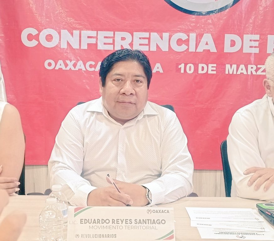 MTOaxaca_2025's tweet photo. El día de ayer,nuestro Coordinador Estatal @Abogado_Reyes,participo en la conferencia de prensa semanal que el #CDE del #PRIOaxaca da a los representantes de los #MediosDeComunicacion,entre otros temas se hablaron de la #ReformaElectoral, #Corrupcion de #Morena y la #Alianza2027 https://t.co/uyKVIQwyOy