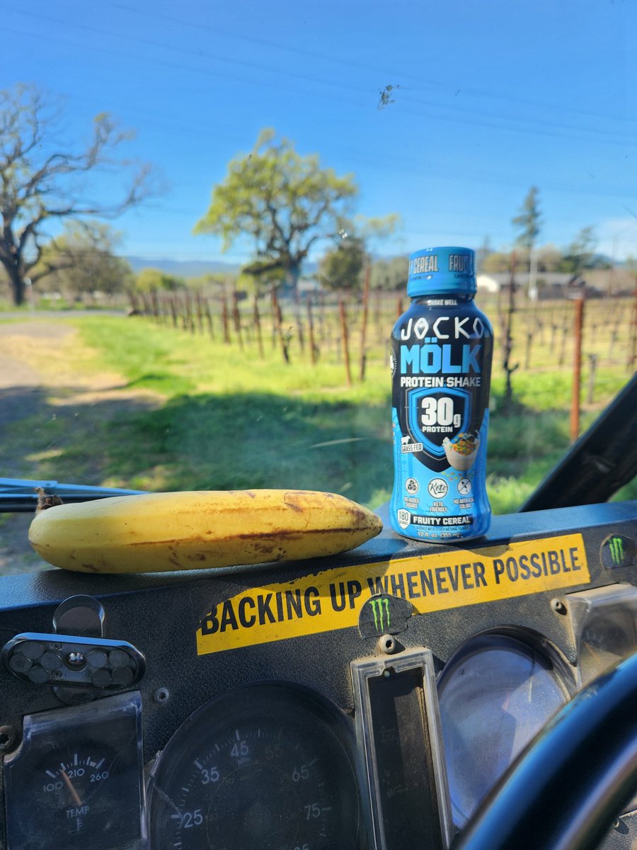 Headoe40oz's tweet image. Break time!!! #molk #getsome #fruitycereal @jockowillink @jockofuel