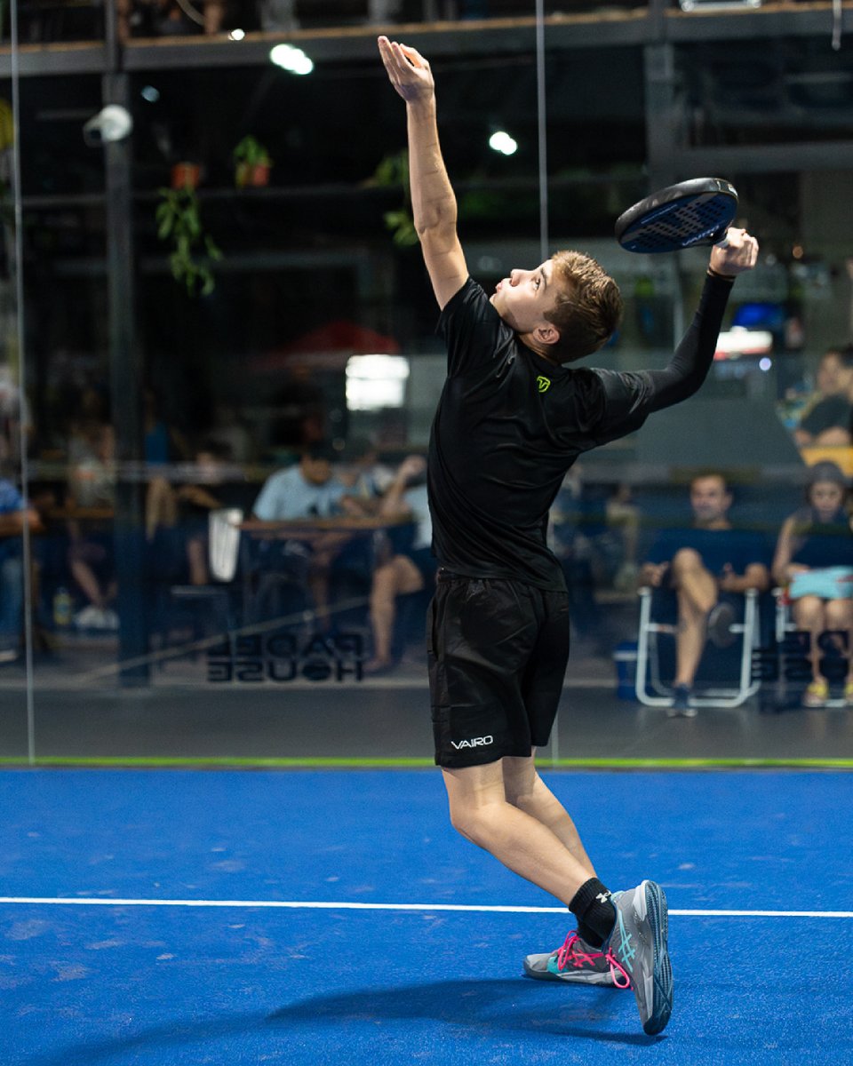 padelvairo's tweet photo. 🏆 Matías Verón, Campeón Provincial en Misiones.
👏 Un gran torneo y un nuevo título para el #VairoTeam
#VairoPadel #PadelArgentina https://t.co/RUD95kDBnK