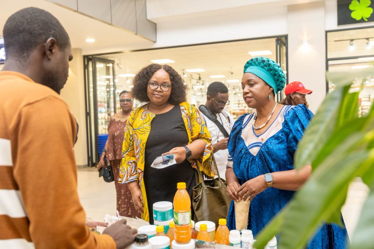 ECASROSA tweet media