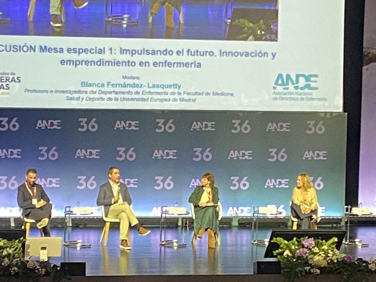MercedesPrezGa2's tweet photo. Mesa impulsando futuro: innovación y emprendimiento nuestra Eva Pérez Martínez    “Sin techo” orgullo   @coemur   #36ANDE https://t.co/lm2KgxEuYX