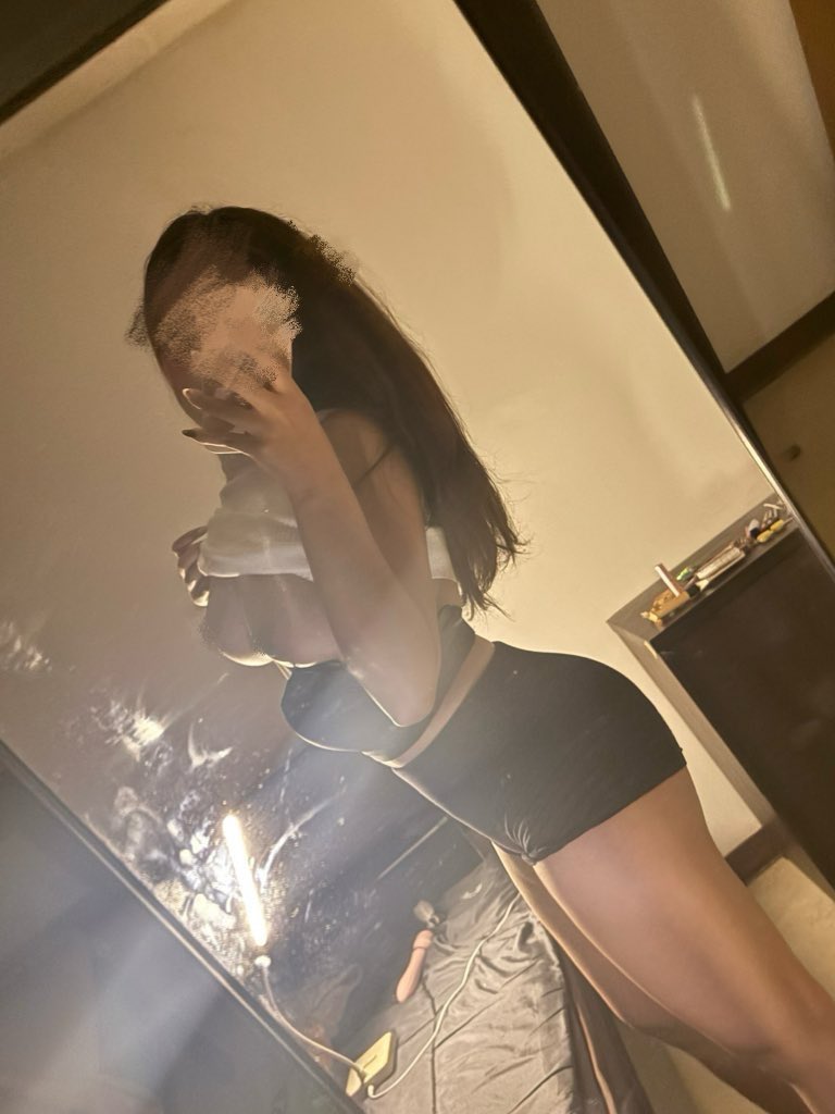 D E A R I E tweet media