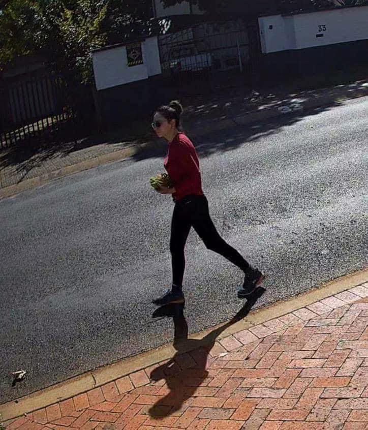 Man’s NOT Barry Roux tweet media