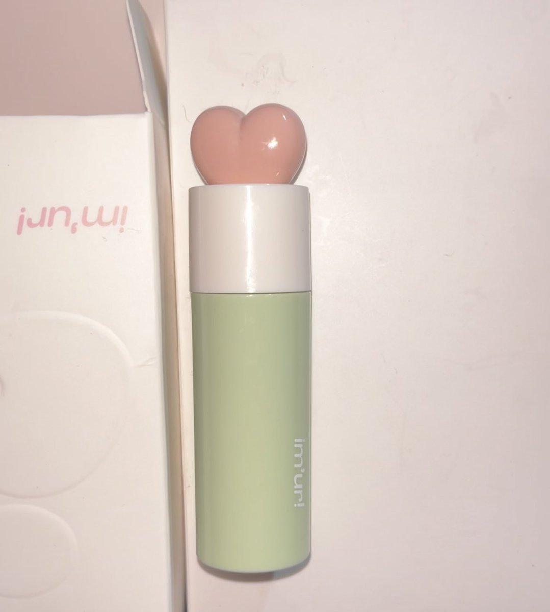 selllawlawlole's tweet photo. IM’UR! Marshmallow Cheek | mousse blush
♥️ สี 03 apple pie
♥️ 99% แค่ลอง 1 ครั้ง
♥️ 200฿ รส
♥️ไม่มีกล่องเพราะเราแกะขาดค่ะ
#lawยังว่าง
#ส่งต่อคสอ #ส่งต่อเครื่องสำอาง #ส่งต่อเครื่องสำอางค์ #ส่งต่อ #ส่งต่อเครื่องสําอางมือสอง #imur #ส่งต่อน้ำหอม #ส่งต่อimur https://t.co/w1y9pRLxtT