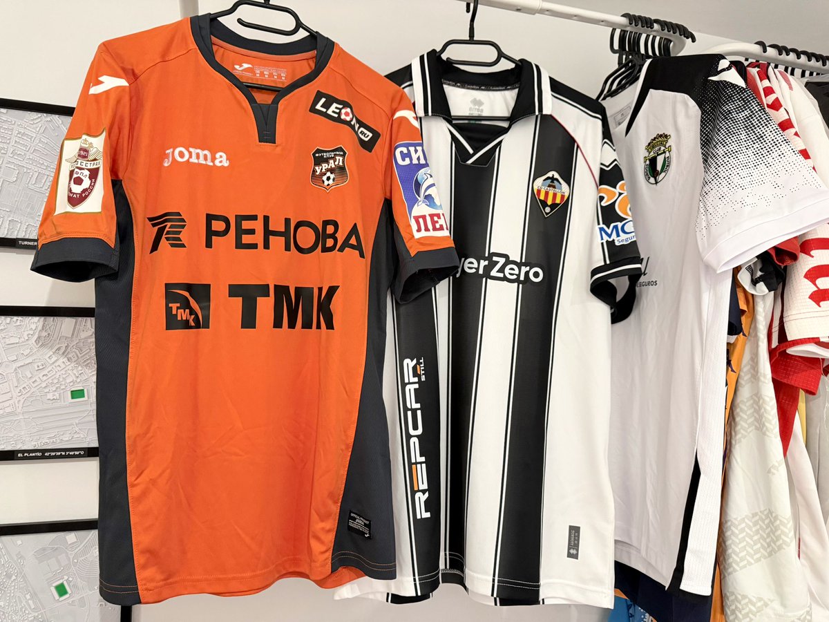 RussoBCF's tweet photo. Hoy añado dos camisetas más a la colección: @CDCastellon y #FCUral https://t.co/CpWQIHaqvK