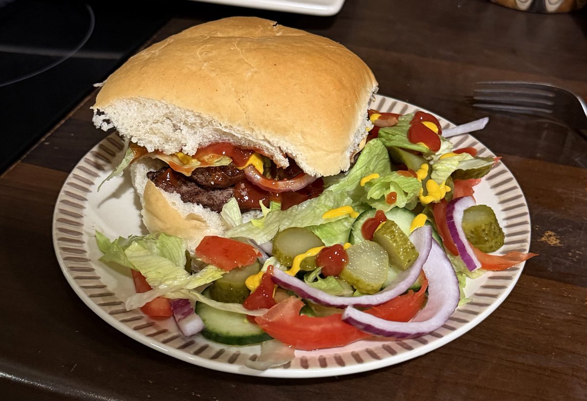 rly cool girl tweet media