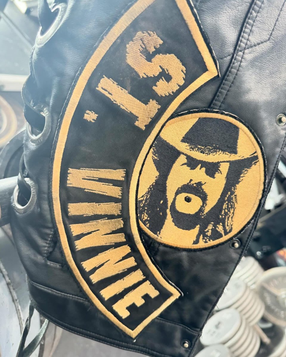 ZakkWyldeBLS's tweet image. MUCH LOVE &amp;amp; HAPPY BL B-DAY TO ST.VINNIE PAUL!!! tBLSt SDMF @VinniePaulOffic