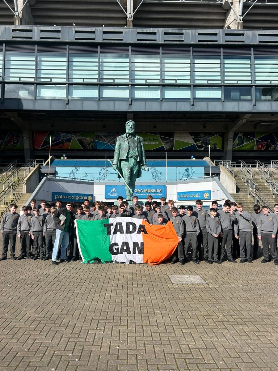 Clonkeen College tweet media