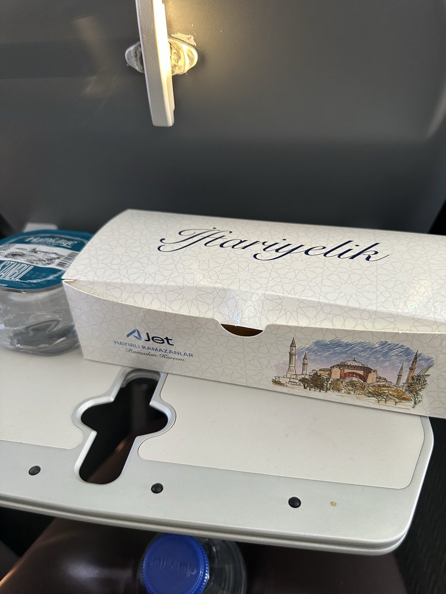 Eleştirdiğimiz gibi iyi pozitif yönleride taktir etmek lazım 🙏🏼çok ince düşünülmüş teşekkürler <a href="/AJET_TR/">AJet</a> <a href="/AJ_Destek/">AJet Destek</a>