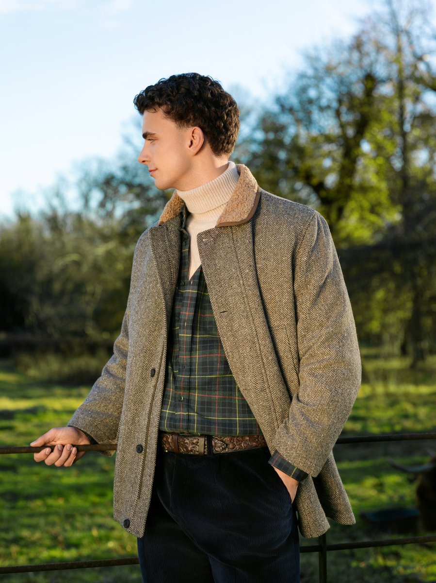 WalkerSlaterUK's tweet photo. Built for crisp air and open landscapes, this look captures the enduring character of country dressing. The Lyon wool coat is layered over a brushed cotton check shirt and soft knit, with corduroy adding a grounded texture that feels both relaxed and refined. https://t.co/l5SmsNeZ90