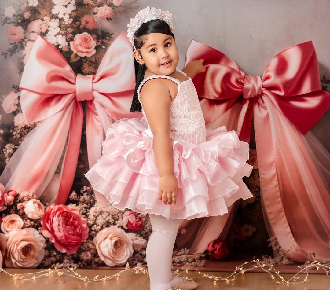 nenatra's tweet photo. Hoy la princesa del team viral está cumpliendo 3 hermosos años, deseo que Cattleya siempre se encuentre rodeada de mucho amor junto a su mami Yailin quien da todo por verla y hacerla feliz, siempre estará respaldada y querida por todas las chivirikas🩷✨️. https://t.co/f6VARiVnKU