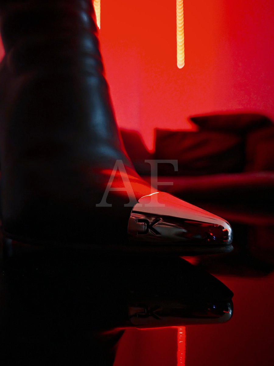 AlidaFindom tweet media