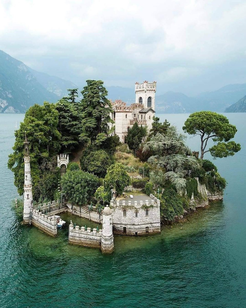 Architecture & Tradition tweet media