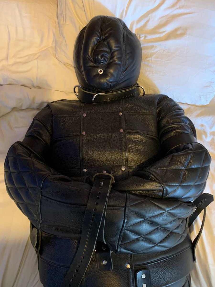 Straitjacketnow tweet media