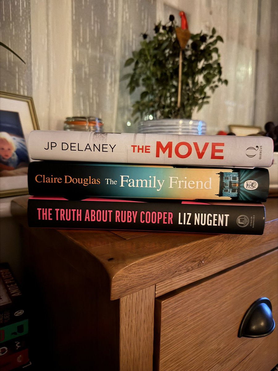 Candy Hart ❤️(Book Reviewer/Blogger) ❤️📚🦩 tweet media