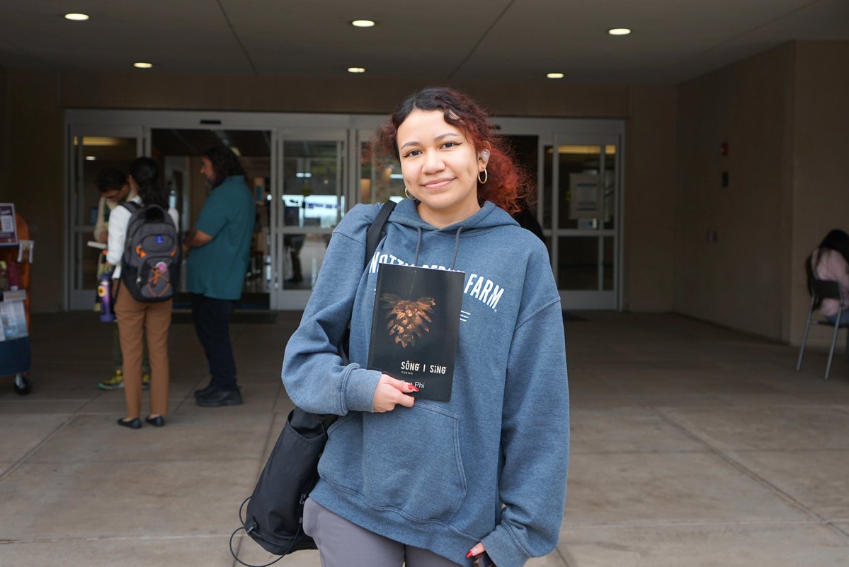 CSUSM Library tweet media