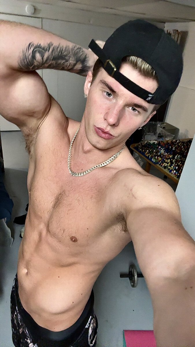 Alpha Chris tweet media