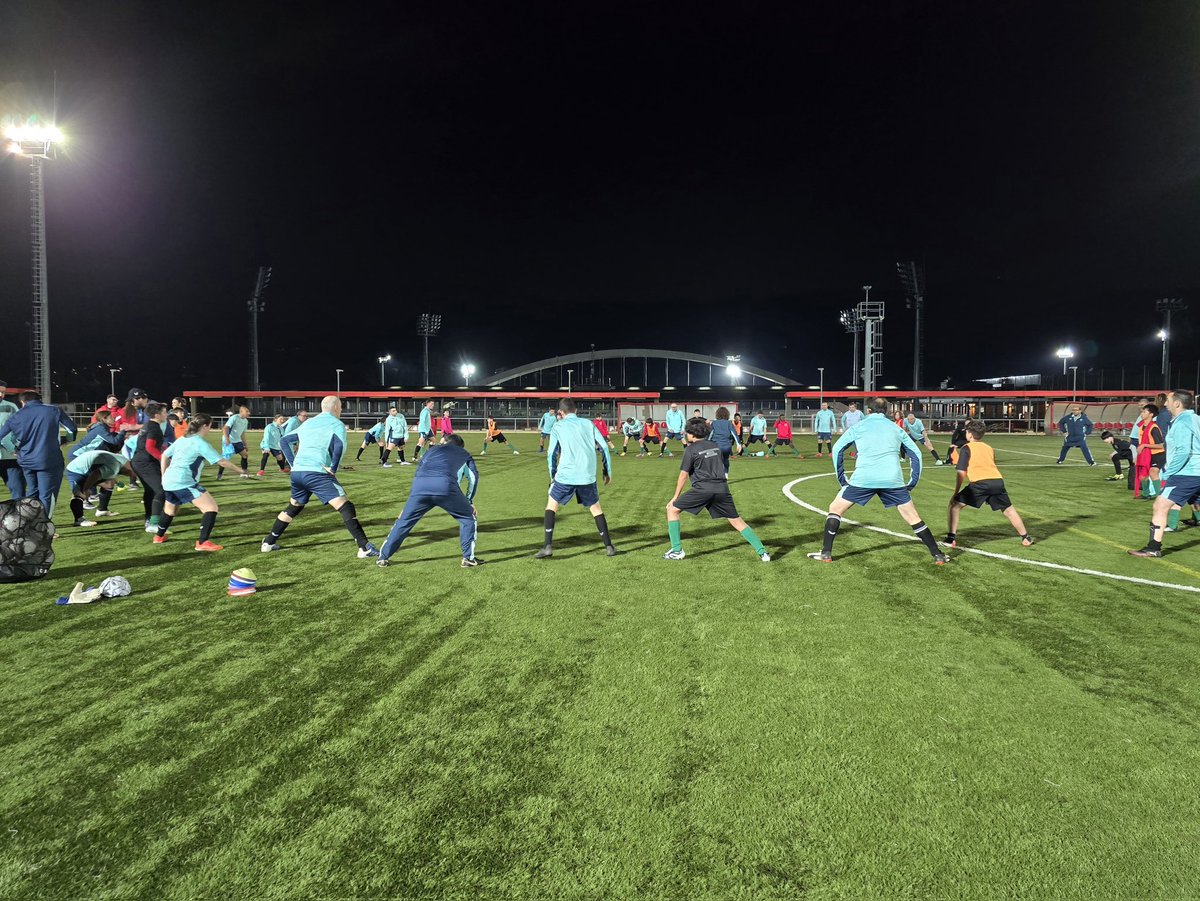 Lezaman gaur bizitako esperientzia polita Athletic Club Fundazioa-ren Genuine taldearekin, gure Gaztetxoak B taldearekin batera. Bihar bideoa! 🎥⚽
--------
Aupa Urre eta Aupa Athletic!💚🤍

@athleticclub