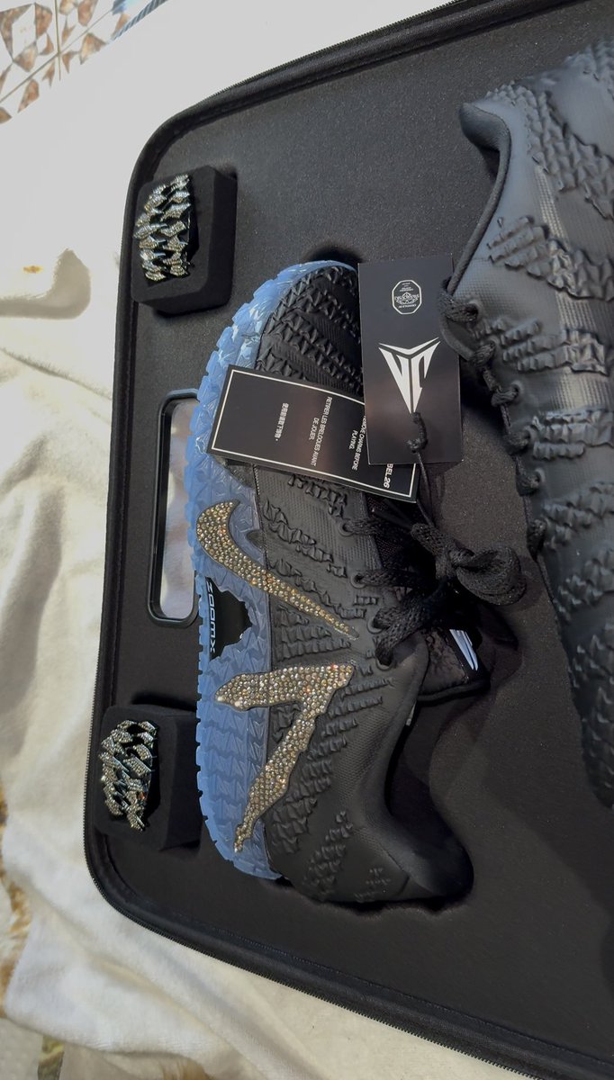 Kingfuqu tweet media