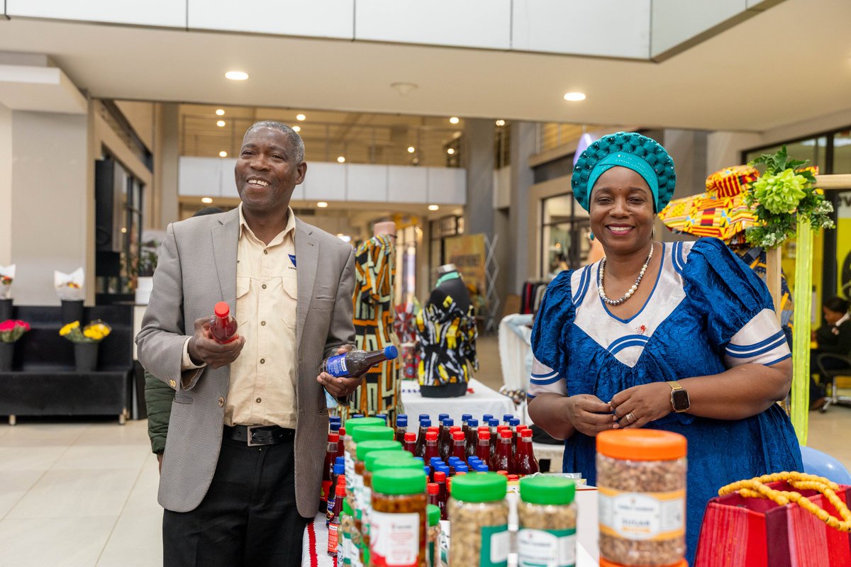 ECASROSA tweet media