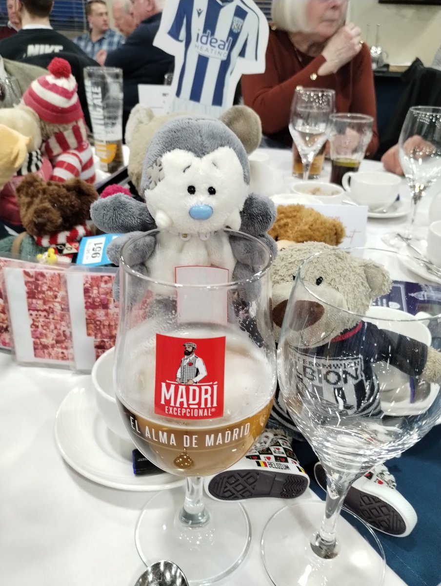 TourGuideTed's tweet photo. We are back in the @WBA hospitality, this time AA made it 👍🏽 but @GeckoComms did not 😢. Fortunately  @Zombie_JDM43 was able to step in and Hanley @SonningBear was here too with Vale*rie &amp; LDBB Little Dark Brown Bear, brother of missing LBB❤️ &amp; the #Flatties https://t.co/yKbdlCtjYz
