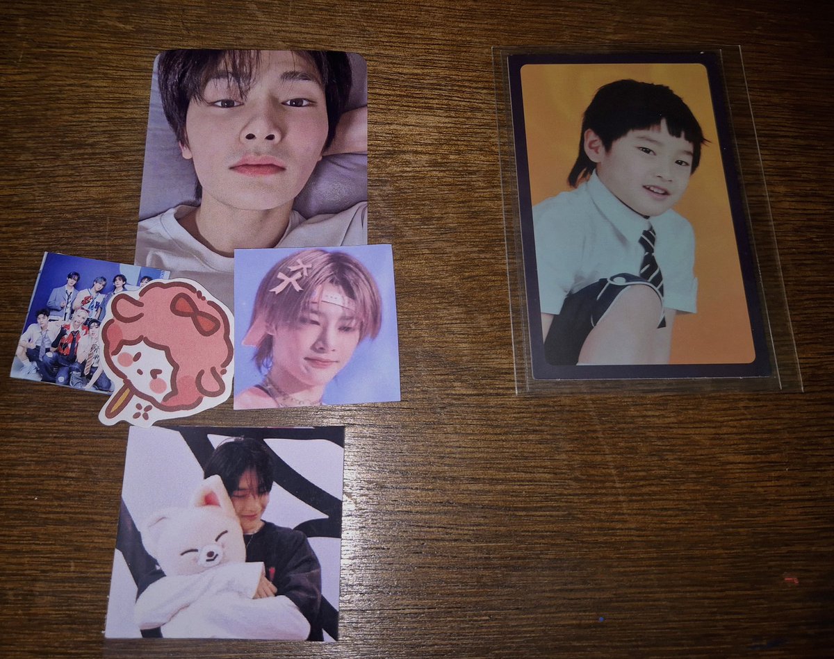 bbreadinnie's tweet photo. feedback mais que positivo para @llbrpg que realizou a ceg inter que trouxe meu tão procurado baby jeongin para casa! a ceg foi super bem organizada e ela uma querida, muito obgd amg 💗 https://t.co/mmCUtvKkKM