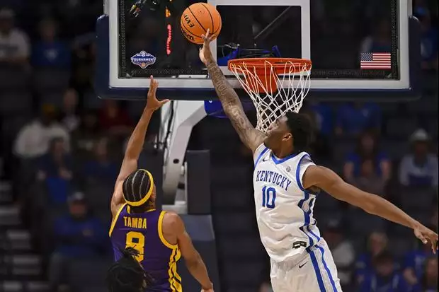 Kentucky defeats LSU in the first round of the SEC Tournament, 87-82:

secrant.com/sec-basketball…