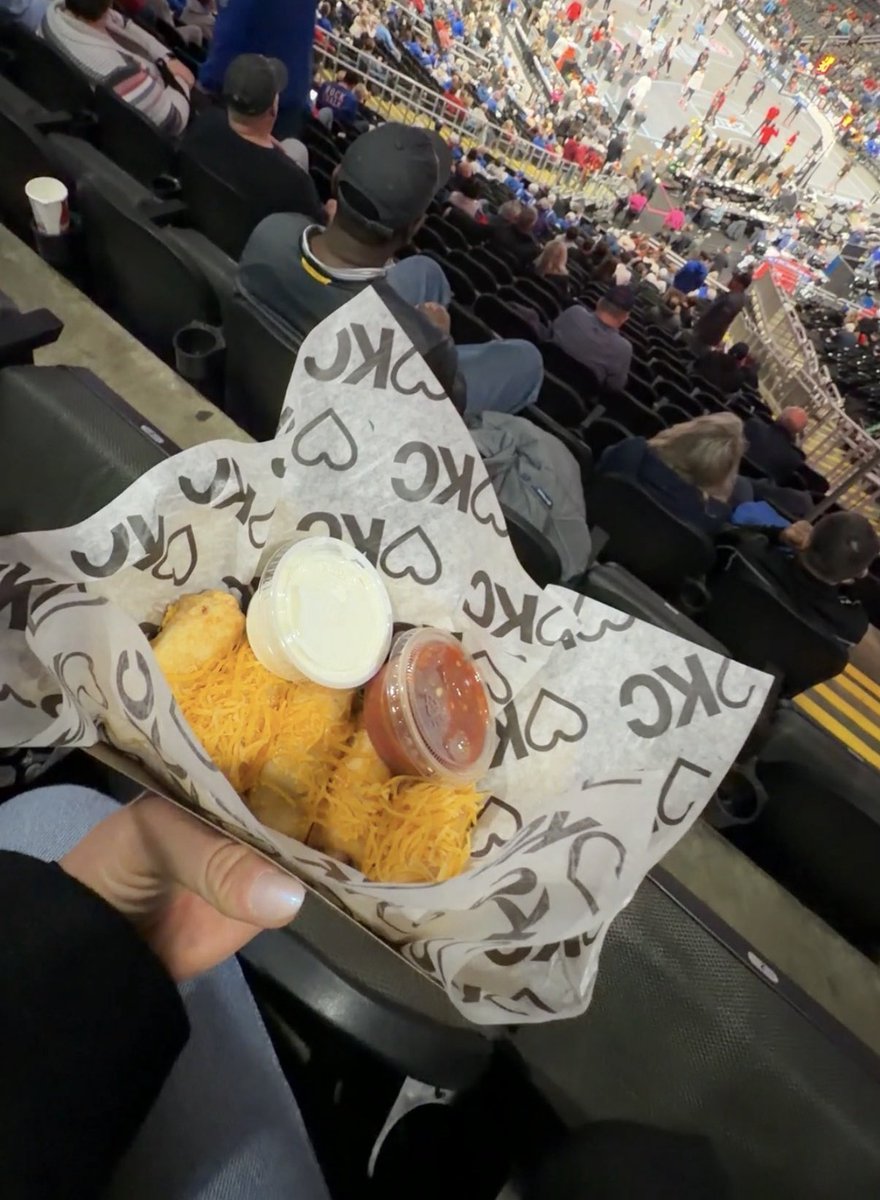 Mackenzie Hamilton tweet media