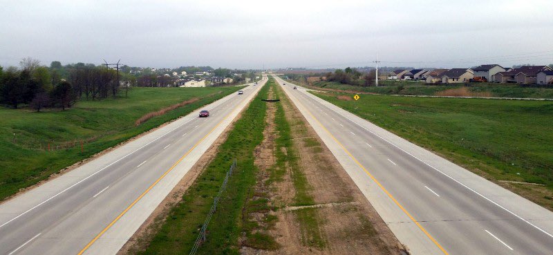 yegwave's tweet photo. BREAKING: The Government of Alberta says a 120 km/h pilot will begin in April on a section of Highway 2 south of Leduc.

If successful, the higher limit could expand to other major divided highways across the province, including Highway 1, Highway 16, Highway 63, Highway 43 and Highway 4.
