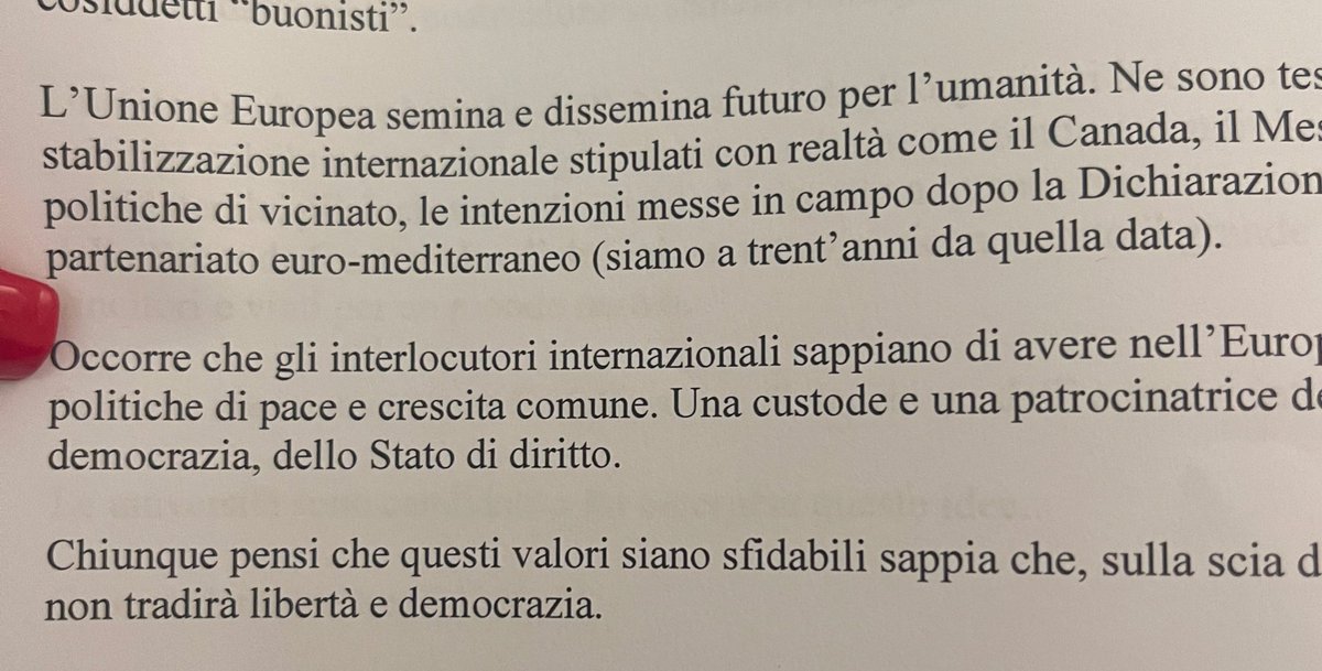 Assegno di mio figlio, terza media. Si illudono di allevare servi, si illudono.