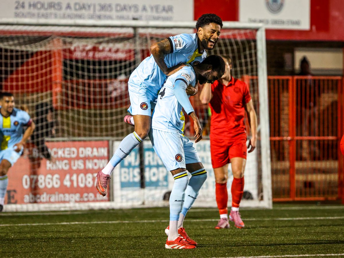 Lydia & Nick tweet media