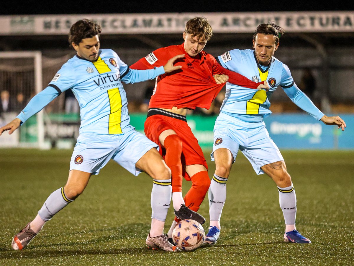 Lydia & Nick tweet media