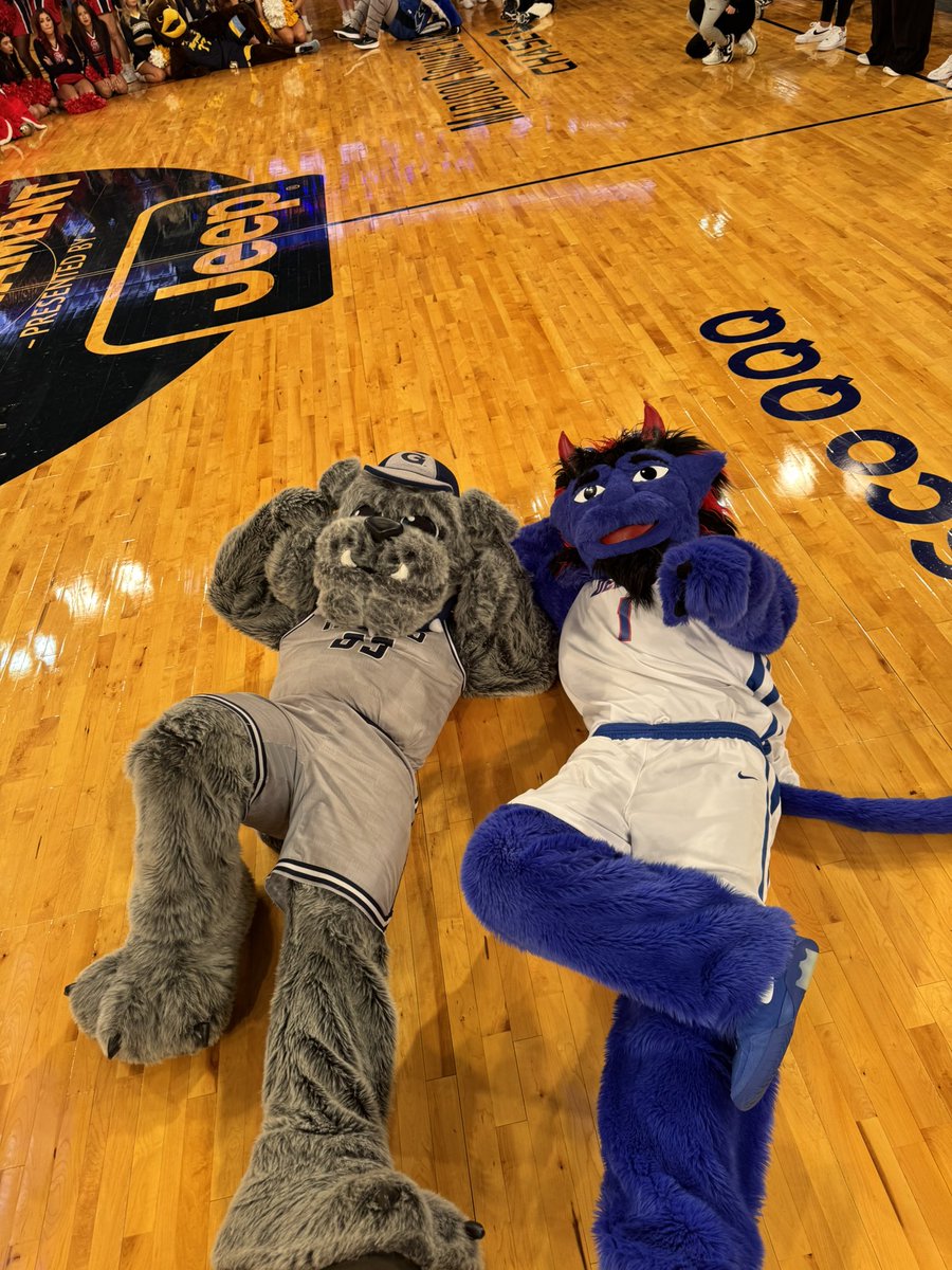 John_Fanta's tweet photo. Coming up on Peacock, live from New York it’s Big East After Dark. https://t.co/ilMWnFs6Xq