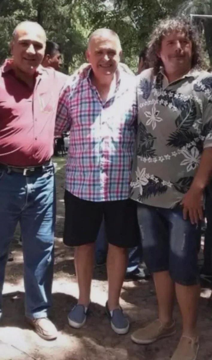 semilaore's tweet photo. Ahi estaría el agresor,  elijan. @edufeiok @trebuquero @HoracioCabak https://t.co/KJCgYPETW1