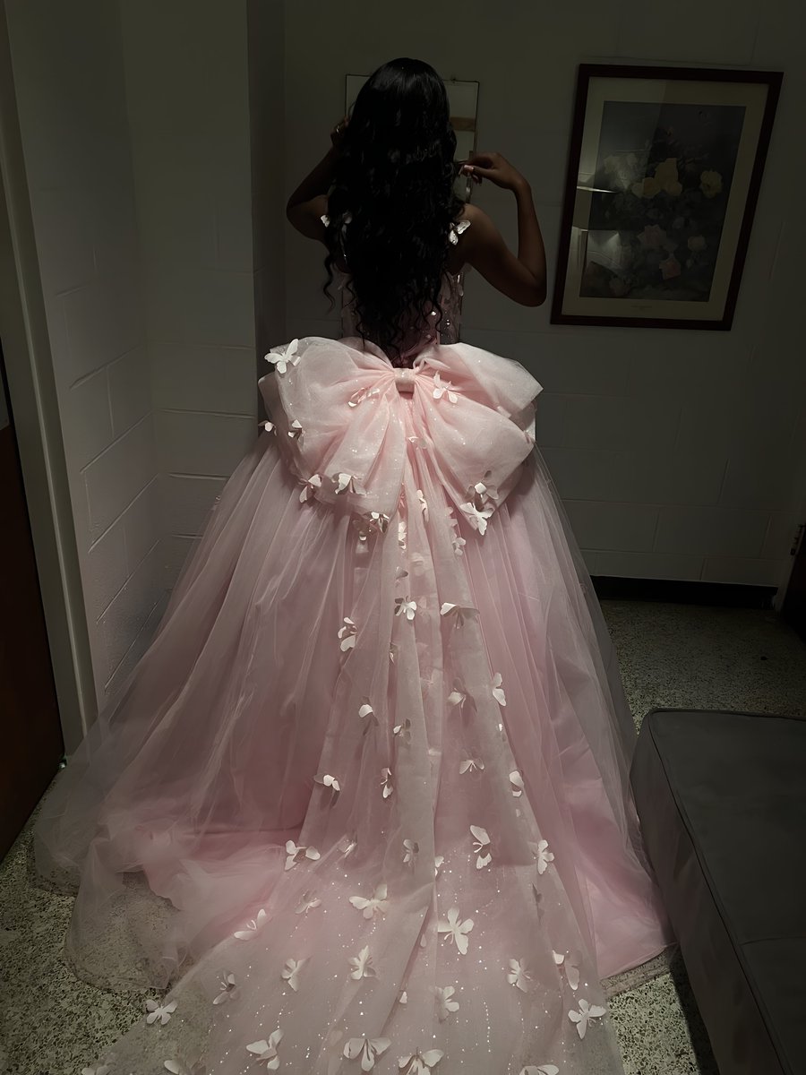 🎀 (@f4shionn) on Twitter photo 