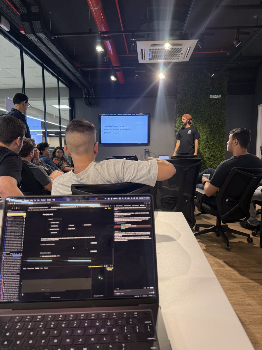 Daniel Breda tweet media